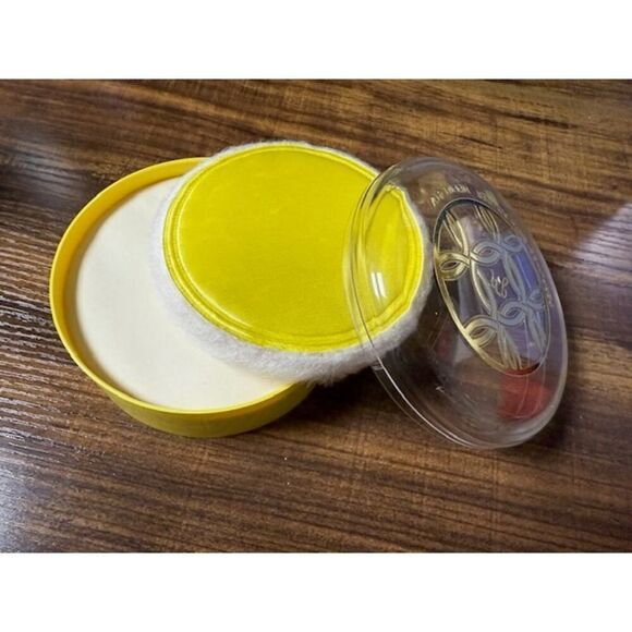 Jean Nate Perfumed Bath Powder Charles of the Ritz 4 oz. Sealed - Picture 2 of 6